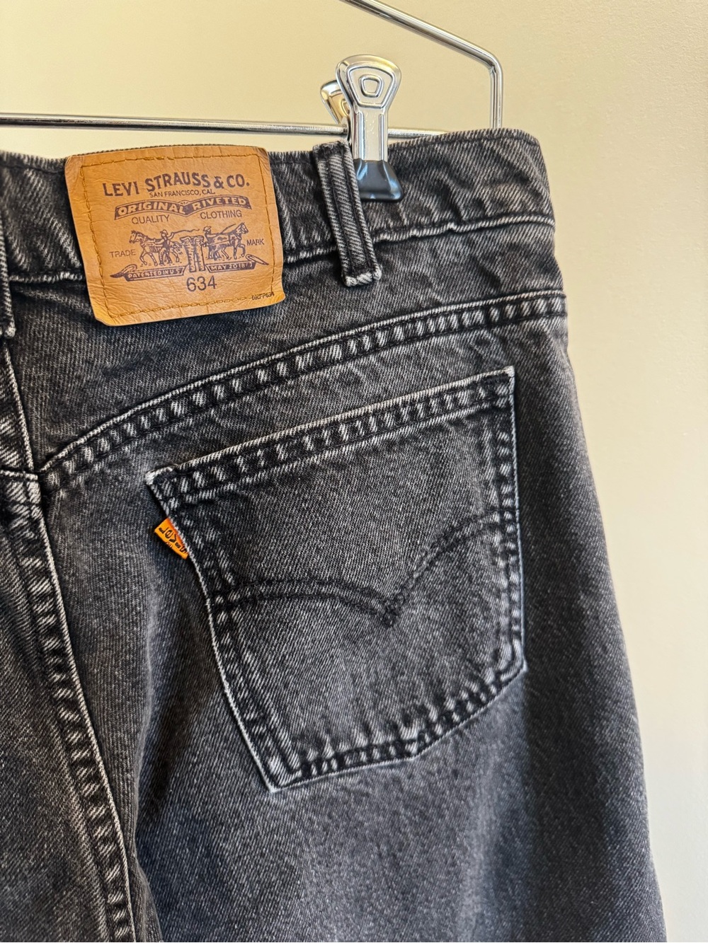 Levi's Men's Black Faded Straight Jeans
